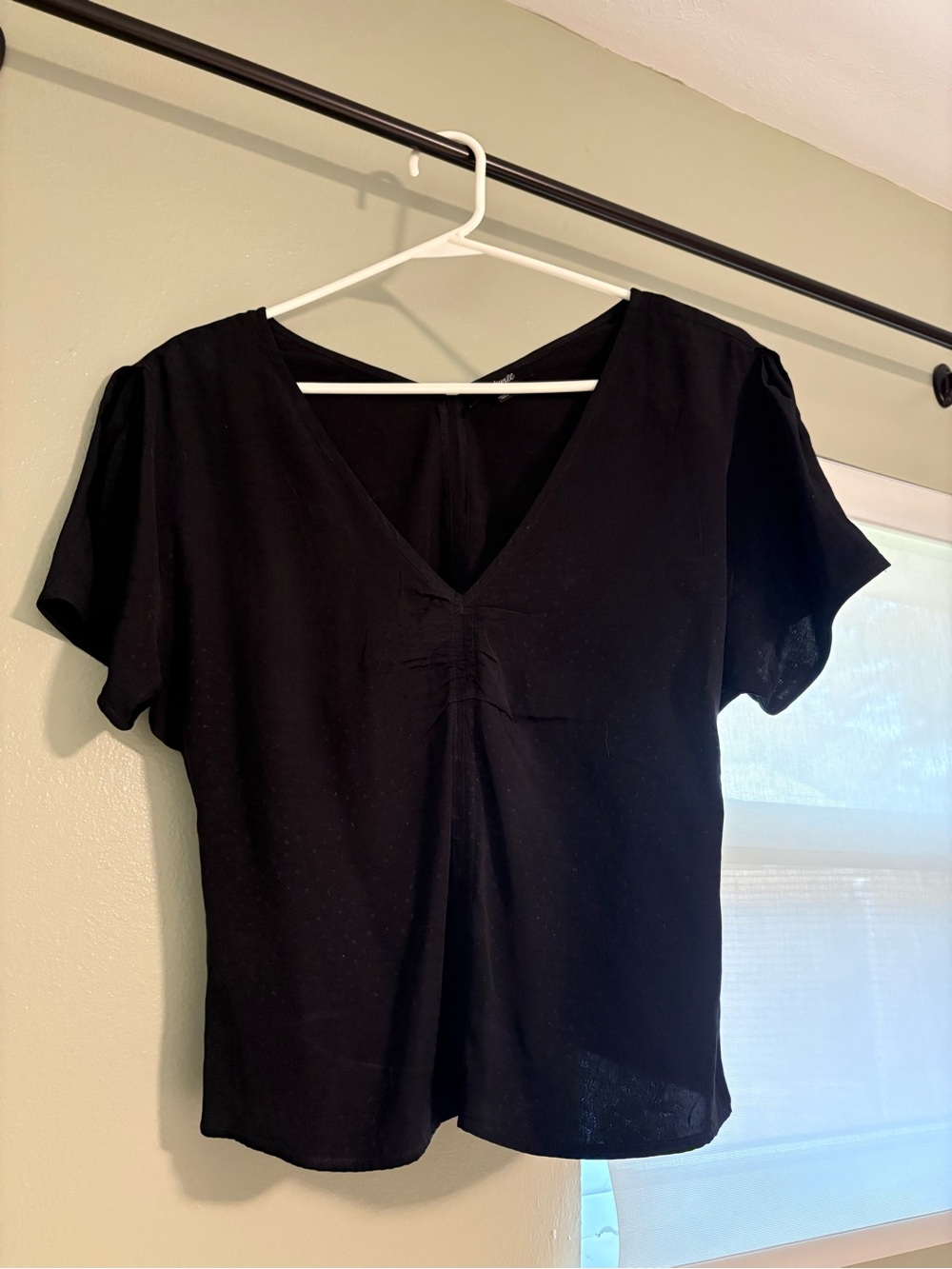 Madewell Black V-Neck Short Sleeve Tee